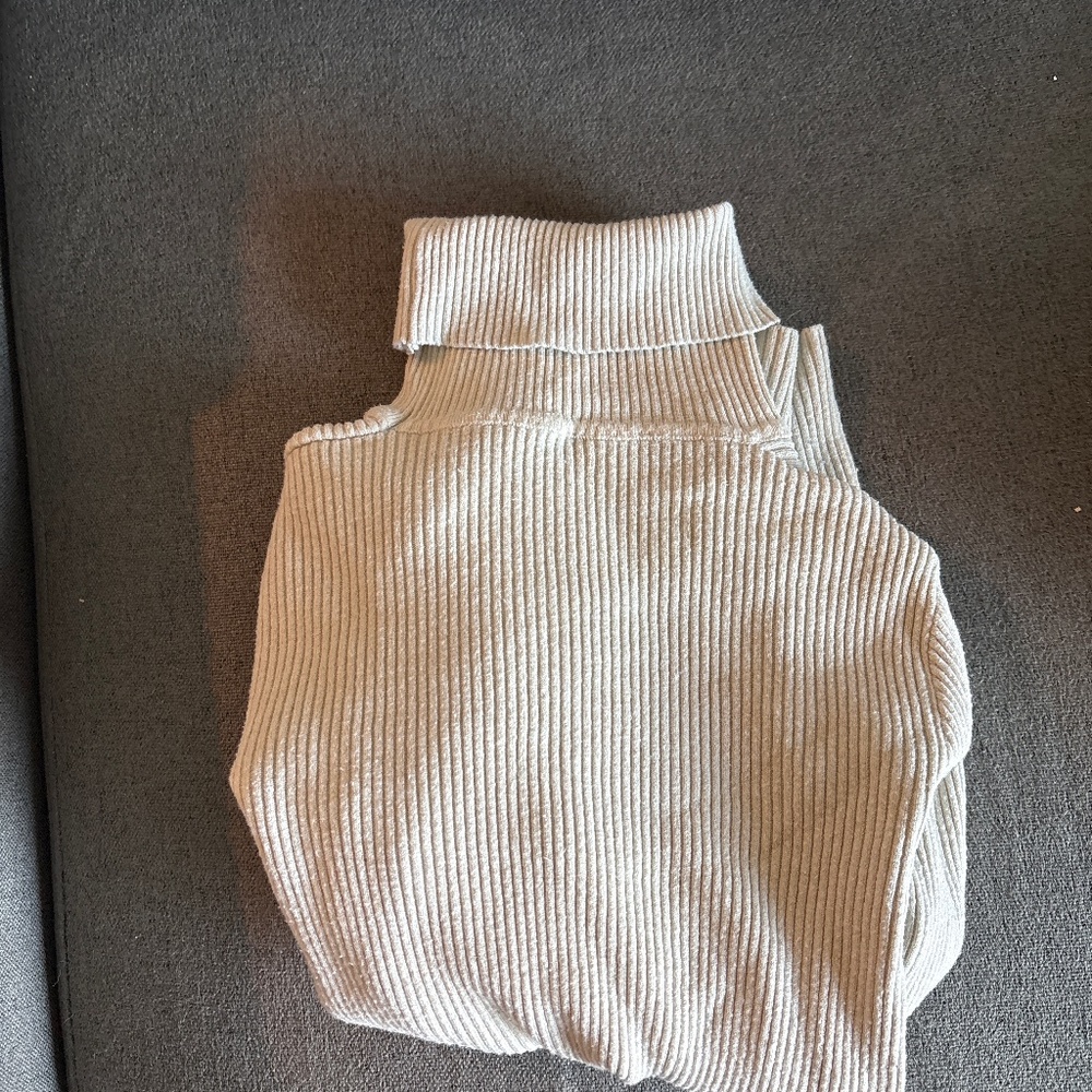 Women’s long sleeve shirts small